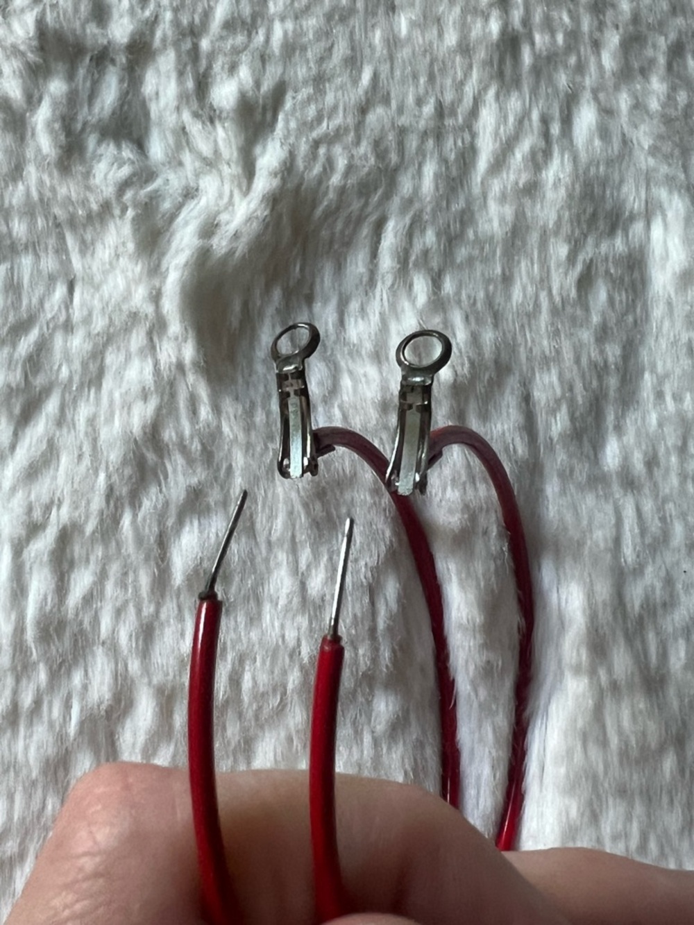 Red Hoop Earrings – Sleek Women’s Everyday Hoops - Picture 2 of 4